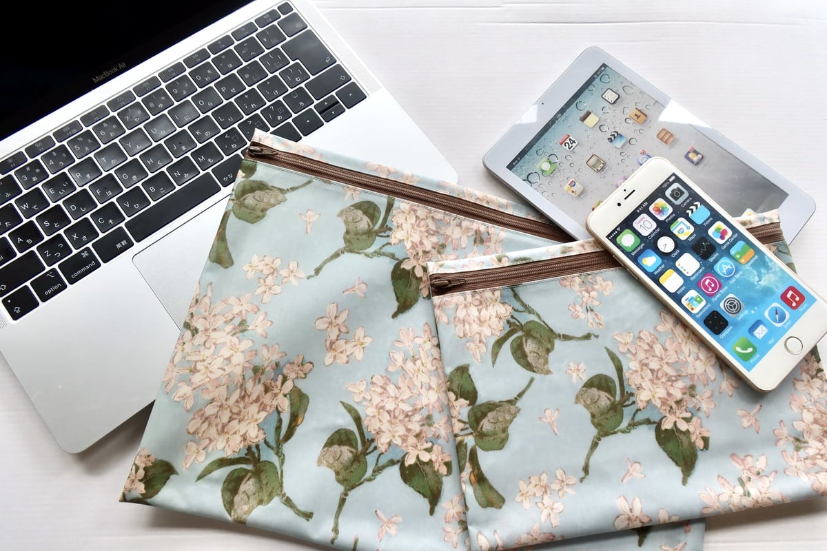 A5ポーチ・アーカイブライラック・水色（ リバティプリント