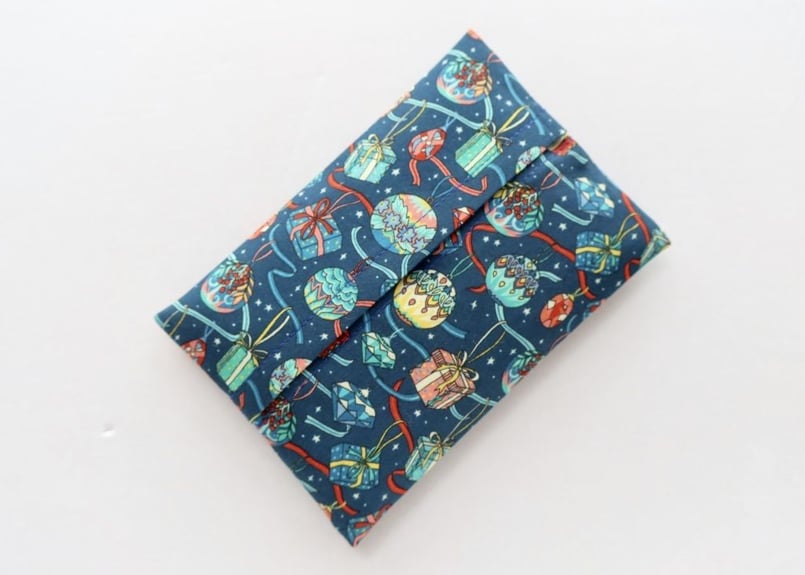 リバティティッシュケース ・クリスマスギフト（英国リバティ