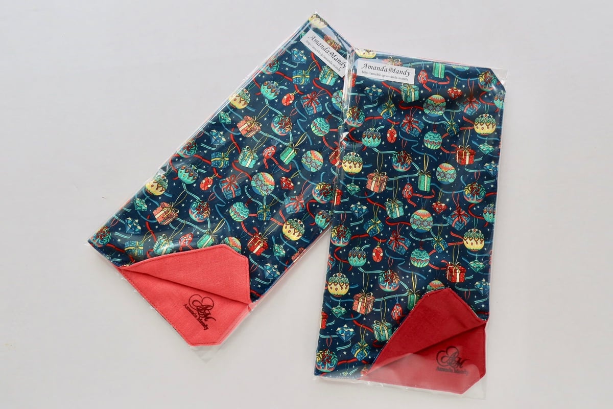 リバティ ハンドメイド ハンカチ リバティクリスマス ブラック系