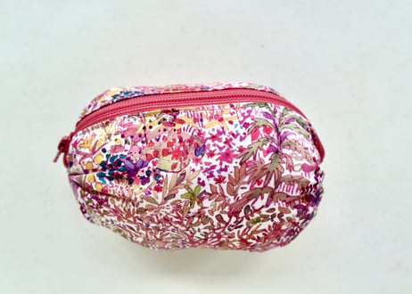バルーンポーチ・フィールズオブエデン・ピンク（リバティプリント・タナローン）