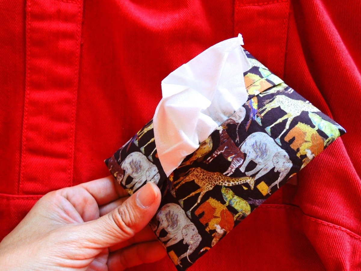 リバティ ラミネート リール式キーケース シンクオブミー・カラフル リバティ ラミネート リール式キーケース シンクオブミー