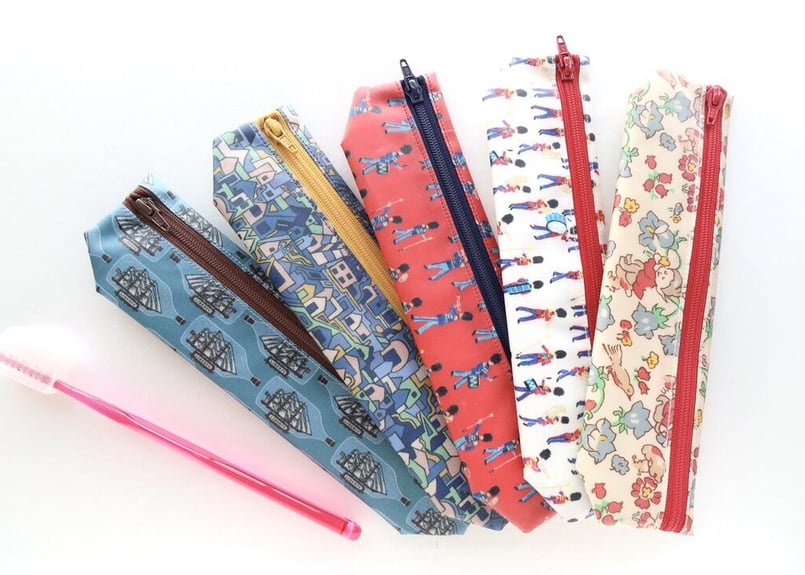 リバティ ラミネート 中身が見えるペンケース シンクオブミー