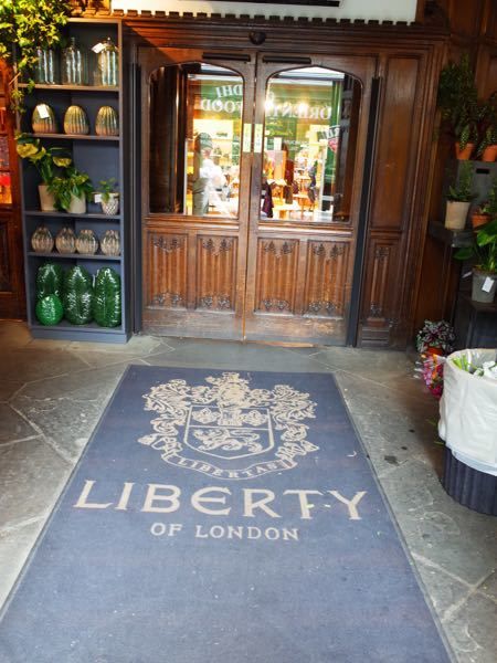 LIBERTYロンドン　トランプ リバティ・トランプセット（2つ入り）（ロンドンリバティ百貨店