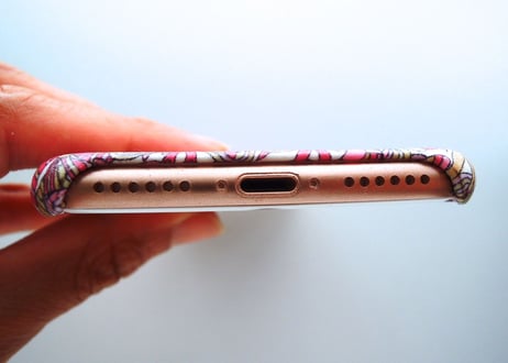 iPhone7 iPhone8ケース／ジェニーズリボンズ・ピンクベージュ