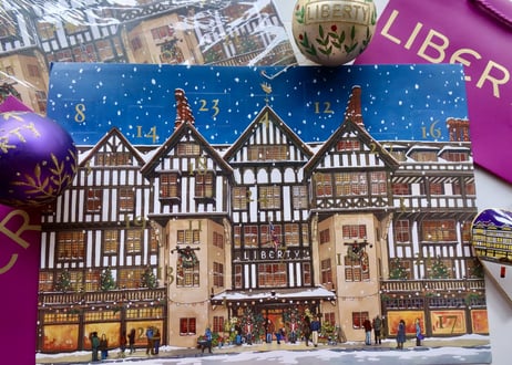 Libertyクリスマスアドベントカレンダー（ロンドンリバティ百貨店からのお取り寄せ）