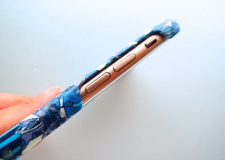 iPhone7 iPhone8ケース／ジェニーズリボンズ・ブルー（グリッター）