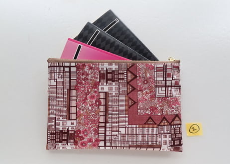 通帳ポーチ ・チューダーベル・スモーキーピンク（リバティプリント・タナローン）（お客様レビューあり）
