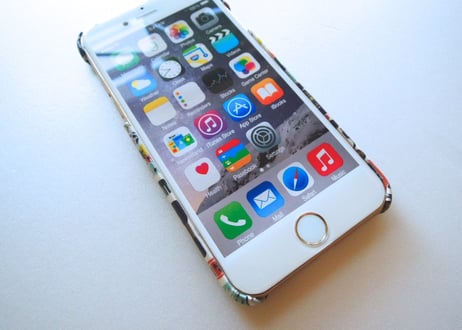 iPhone7ケース／フォゲットミーノット・パステル