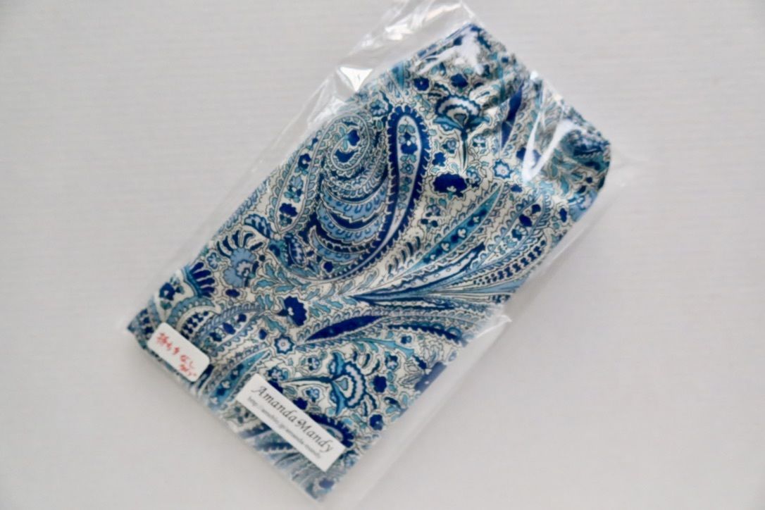 ペットボトルカバー　リバティジョアンナ/いちごラテ　ハンドメイド ペットボトルカバー リバティジョアンナ/いちごラテ ハンドメイド