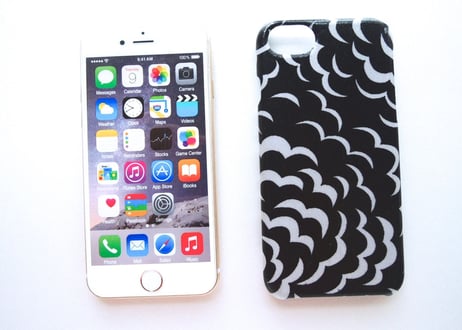 iPhone7 iPhone8ケース／スペックルドスカイ・ブラック