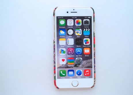 iPhone7 iPhone8ケース／アリスズガーデン