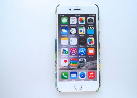 iPhone7 iPhone8ケース／スモールスザンヌ・グリーンイエロー