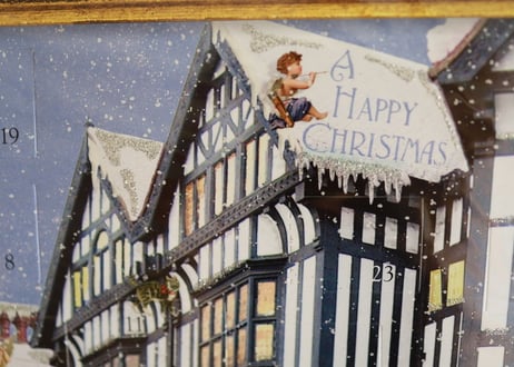 Libertyクリスマスアドベントカレンダー・雪空版（ロンドンリバティ百貨店からのお取り寄せ）
