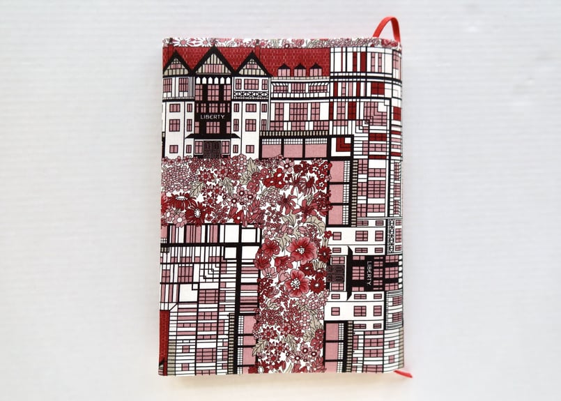 リバティ文庫サイズブックカバー・チューダーベル・レッド（お客様