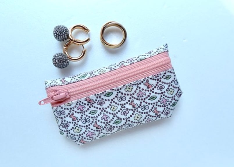 ラミネートポーチ（ミニ）・チューリップシャドー・ピンク (リバティ