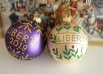 Libertyクリスマスオーナメント２個セット（ロンドンリバティ百貨店からのお取り寄せ）