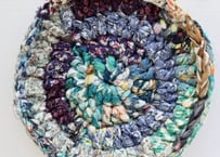 リバティ裂き編みコースター(16)・Mサイズ・直径約13.5cm