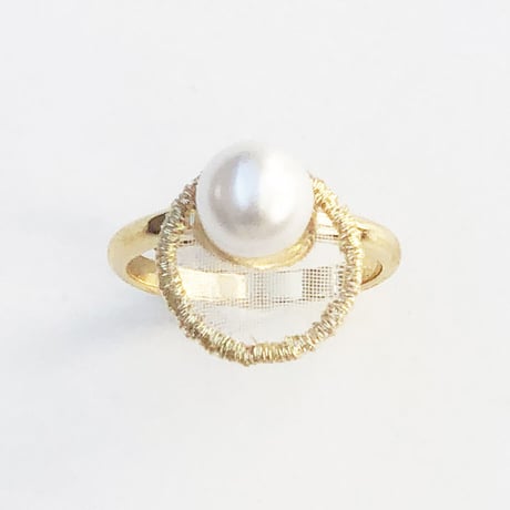 MINI CIRCLE PEARL RING