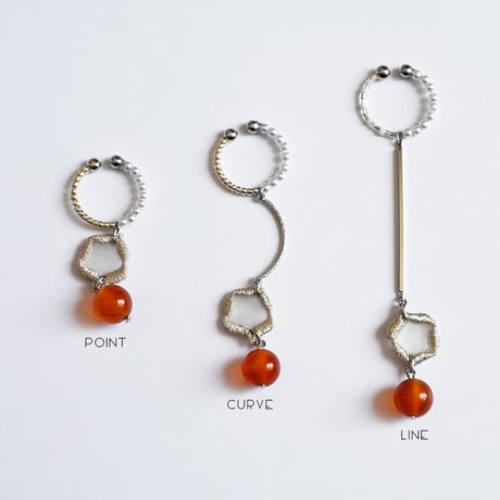 SMOKE BEADS CURVE EAR CUFF (SILVER)
