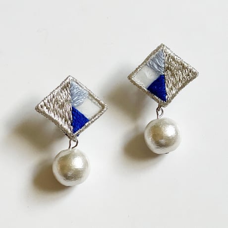 BLOC PEARL PIERCE / EARRING