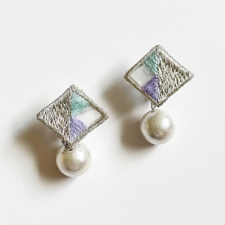 BLOC PEARL PIERCE / EARRING