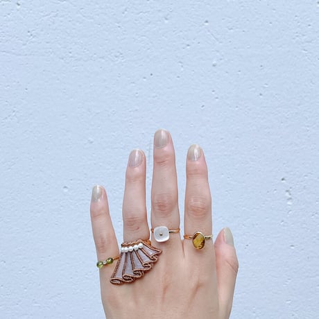 GLASS OVAL RING