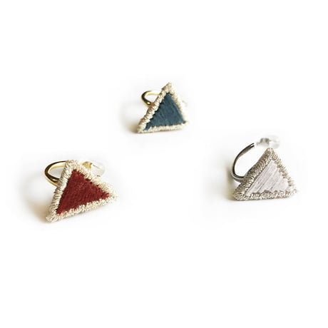 SIMPLE TRIANGLE EAR CUFF