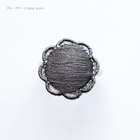 ROUND FLOWER RING (1 colour)