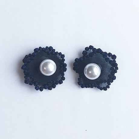 BUBBLE FLORAL PIERCE / EARRING (BASIC)