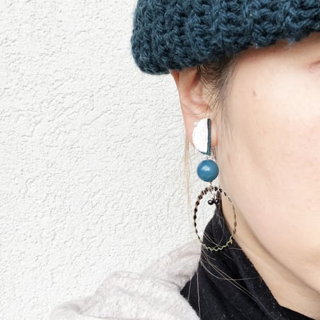 HALF MOON OVAL PIERCE/EARRING