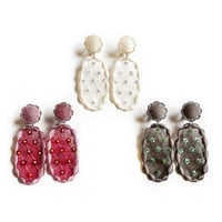 ROUND FLOWER × LEAF WINDOW PIERCE/EARRING (white, mocha, pink)