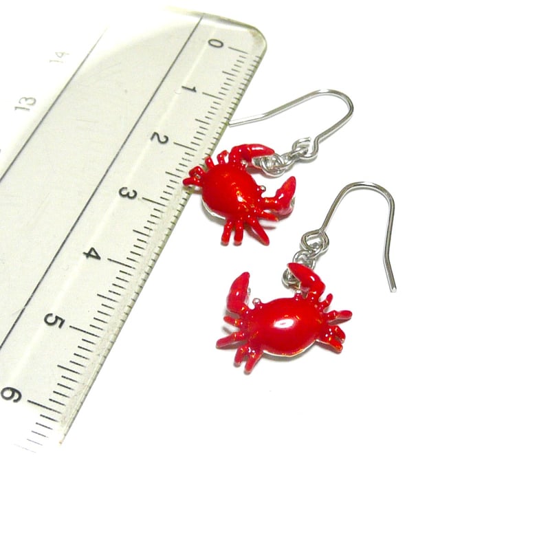 ピアス 蟹 レッド 銀色 シルバーカラー かに カニ 【 ちょっきん ピアス 蟹 レッド 銀色 シルバーカラー かに カニ 【 ちょっきん