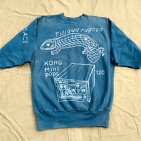 【on champion】OMA overdrawing トレーナー 43 mutation length (2TOP line) トカゲとリズムボックス｜Lizard and rhythm box