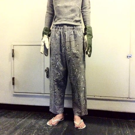 【On military 】 OMA overdrawing Cock pants01 8bit ouija