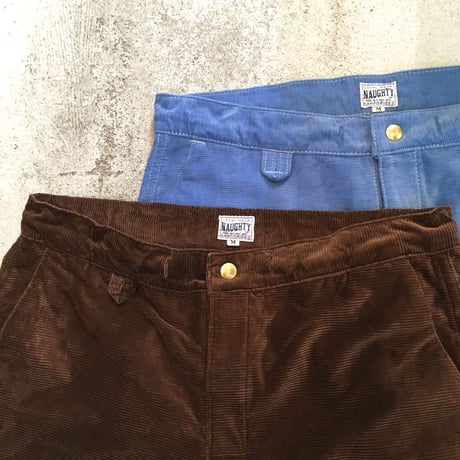 SIDEWALK SHORTS