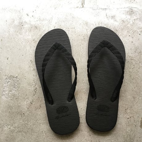 LOOSER SANDAL