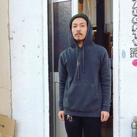 PIGMENT DYE P/O HOODIE