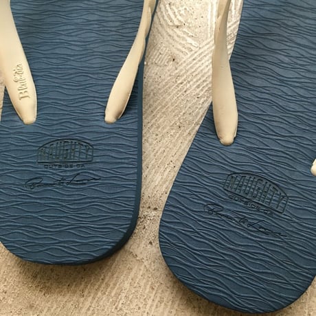 LOOSER SANDAL
