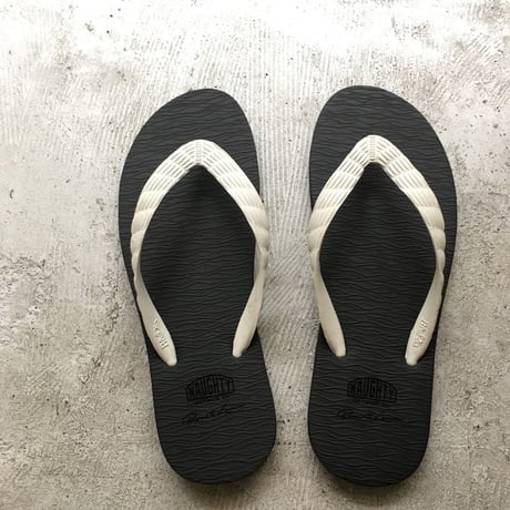 LOOSER SANDAL