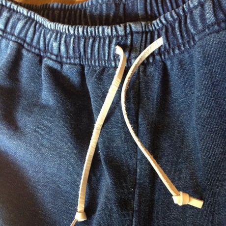 “CUT OFF” INDIGO DYE SHORTS