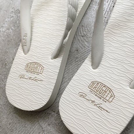 LOOSER SANDAL