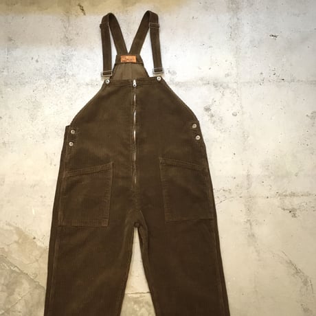 STAGGERED CORD. ZIP OVERALL
