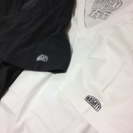 SHORT SLEEVE V-NECK Tee