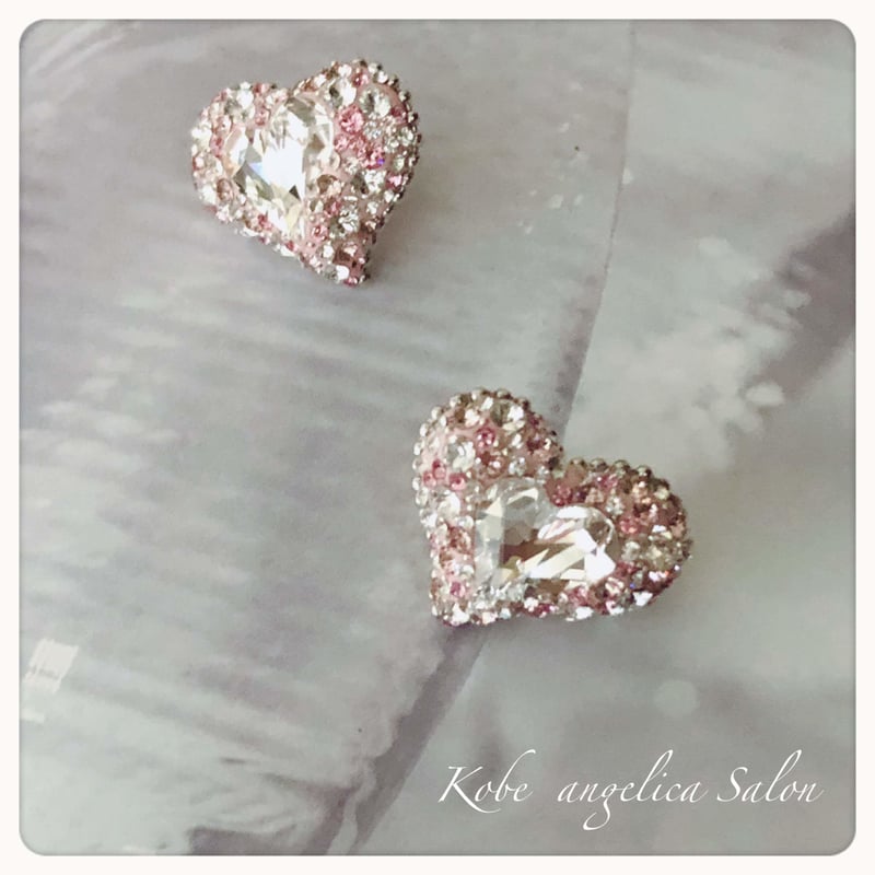 ハートの輝くピアス/アレルギー対応ピアス、イヤリング 