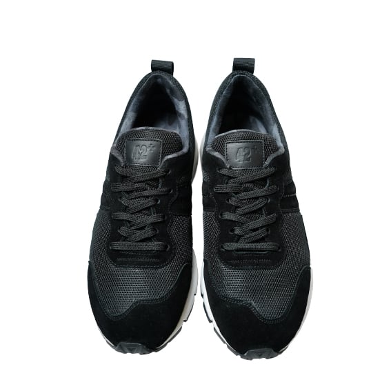 素材別注 VIBRAM ソール｜Black suede sneaker｜Z6000-01 |