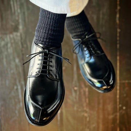 フランス アノネイ社製ボックスカーフ｜V-tip derby black｜CP2401F-01