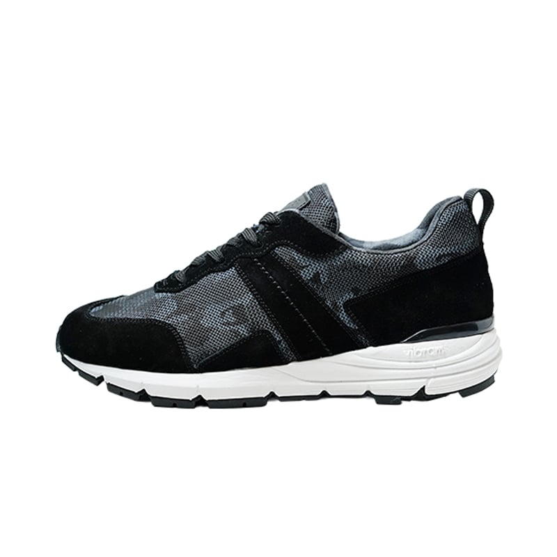 素材別注 VIBRAM ソール｜Black camouflage suede sneaker｜