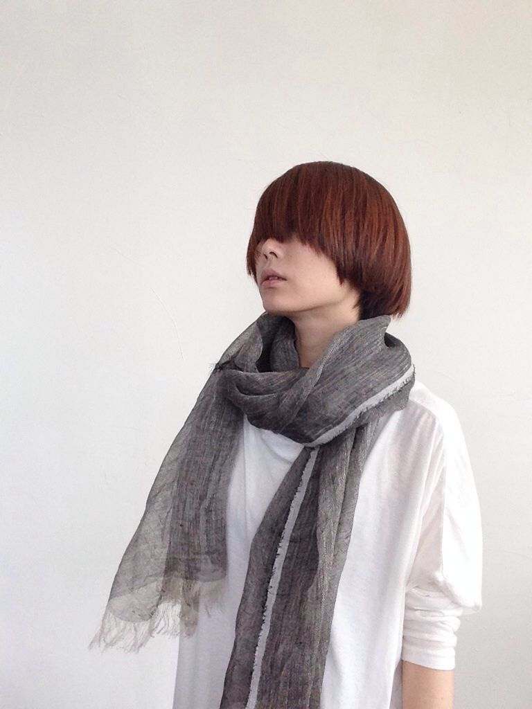 まなみん★2点おまとめ　ベルギーリネンフリンジストール　ホワイト　ブラック まなみん☆2点おまとめ ベルギーリネンフリンジストール