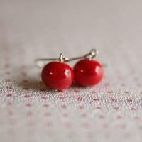 赤玉隠し花火蜻蛉玉ピアス