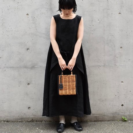 asabito  リネンAラインエプロンワンピース